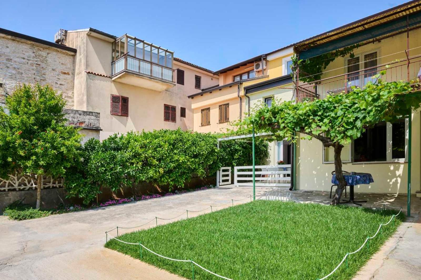 Apartman Ema Novigrad Istria Eksteriør bilde