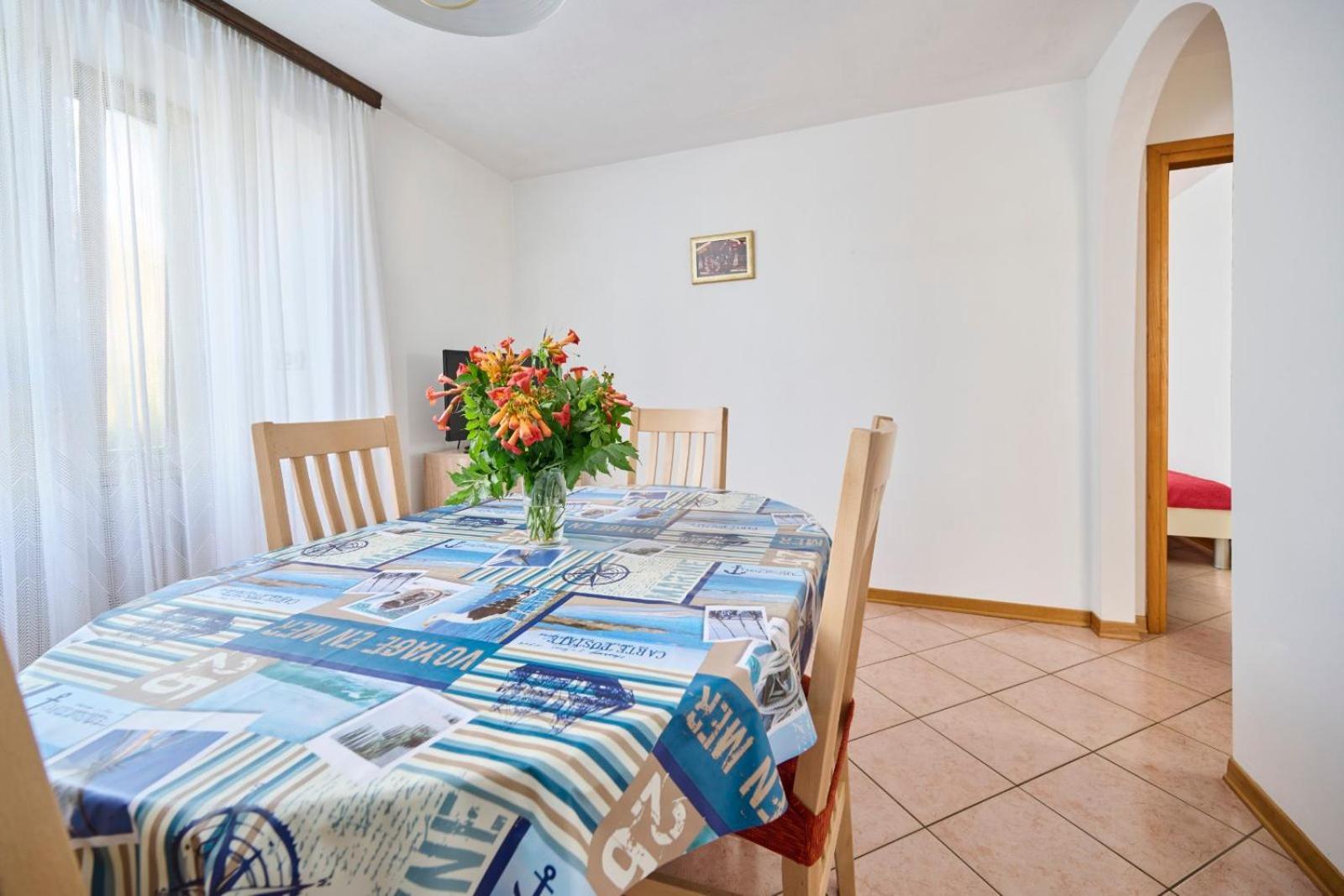 Apartman Ema Novigrad Istria Eksteriør bilde